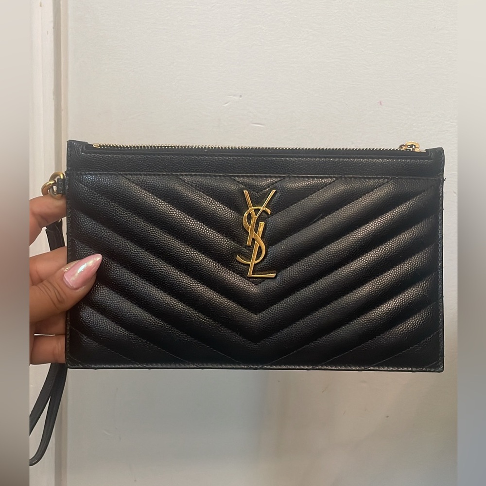 ysl pouch monograme grain de poudre tech used one time great condition like new
